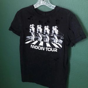 Women’s Distressed ‘Moon Walk’ T-shirt- XS